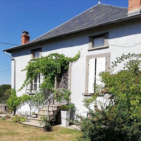 Chambre D'Hote Equestre Au Petit Bonheur Chateldon Bagian luar foto