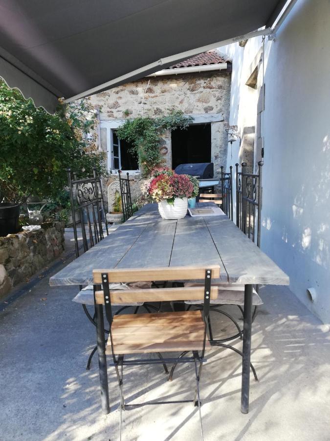 Chambre D'Hote Equestre Au Petit Bonheur Chateldon Bagian luar foto
