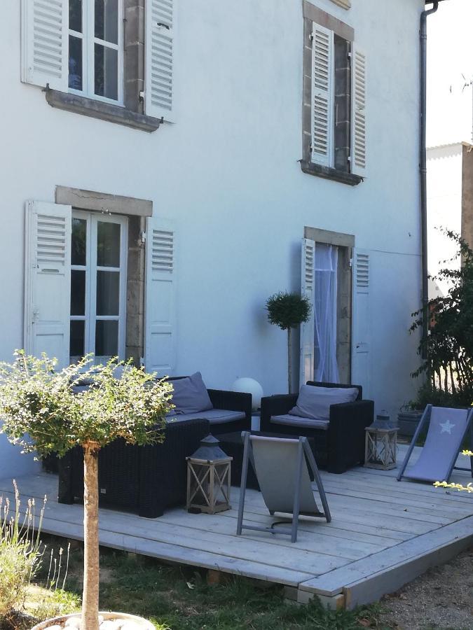 Chambre D'Hote Equestre Au Petit Bonheur Chateldon Bagian luar foto