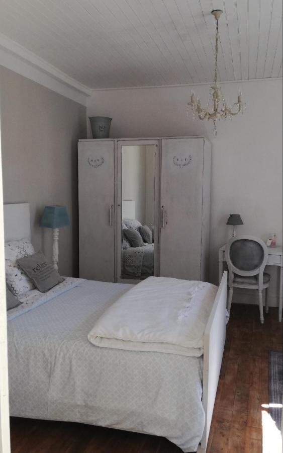 Chambre D'Hote Equestre Au Petit Bonheur Chateldon Bagian luar foto